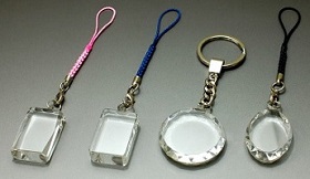 キーホルダー名入れ・ストラップ名入れ：名入れギフト・名入れ記念品　綿の実工房