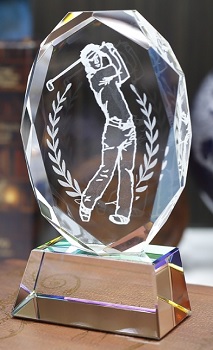クリスタルスポーツトロフィー　ゴルフ記念品