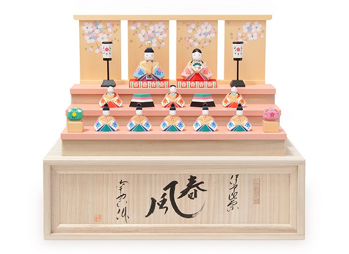 春風 雛人形伊予一刀彫り木彫り 段飾り おひなさま 南雲 桃の節句 初節句 名入れ木札