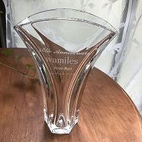 バカラ名入れ 花瓶 名入れギフト 名入れ記念品 綿の実工房