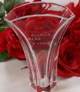 ギンコ花瓶 バカラ baccarat 花瓶 名入れ 彫刻 綿の実工房