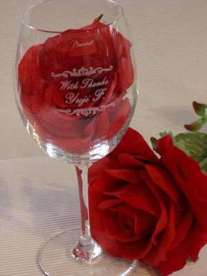 オノロジーボルドー ワイングラス 側面名入れ バカラグラス名入れ Baccarat ペアグラス 名入れギフト・名入れ記念品 綿の実工房