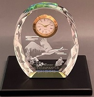 ファンタジー時計名入れ レーザー彫刻 鶴 オリジナルギフト 寄贈プレート 名入れ記念品 綿の実工房