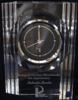 時計名入れ カガミクリスタル製 ロゴマーク入り 名入れギフト 名入れ記念品 綿の実工房