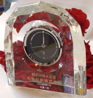 時計名入れ カガミクリスタル製 創立記念 周年記念 名入れギフト 名入れ記念品 綿の実工房