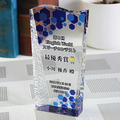 CR-17 クリスタルトロフィー 名入れ記念品 オリジナル 木製の飾り台付 綿の実工房
